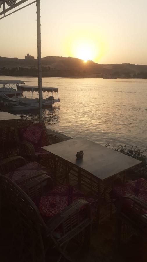 Kafana Guest House Nile View أسوان المظهر الخارجي الصورة