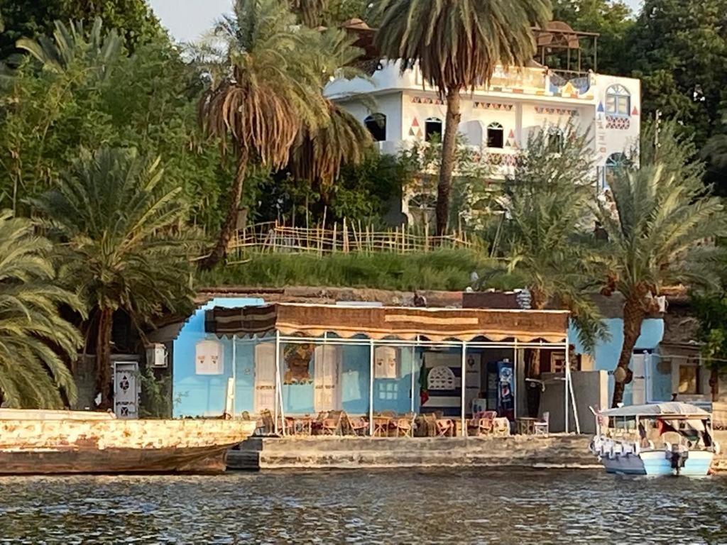 Kafana Guest House Nile View أسوان المظهر الخارجي الصورة